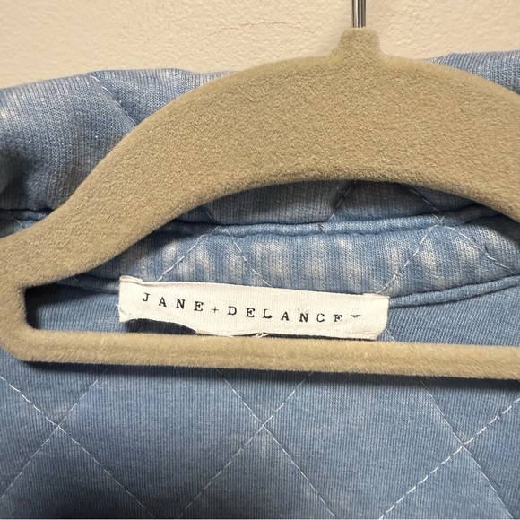 Jane + Delancey Ultra-Soft Quilted Utility Jacket - Blue Acid Wash - M/L - Picture 4 of 9